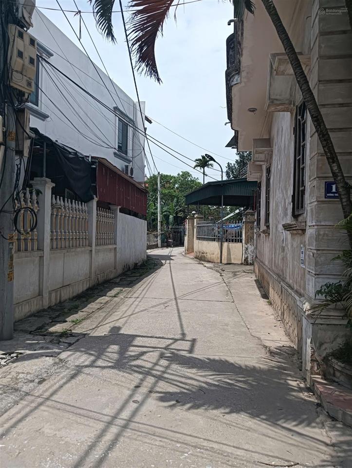 Trục chính kinh doanh hồng vân thường tín * diện tích 76,7m2 lô 2 dt 71,6m2 mt = hậu 4m