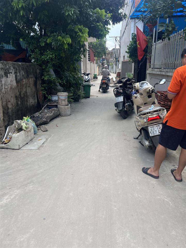 Chục chính kinh doanh thôn bình vọng xã văn bình. đg trước đất 3,5m lô góc 2 mặt tiền đường thông