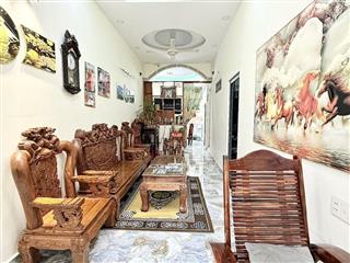 Bán nhà c4 còn mới  130m2  3pn  sát mặt tiền nguyên hồng gò vấp  giáp bình thạnh  chỉ 7.5 tỷ