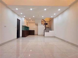Phúc lợi lô góc nhà mới 5 tầng không lỗi phong thủy mặt tiền to nở hậu, 42m2 giá 5,5 tỷ. giá đầu tư