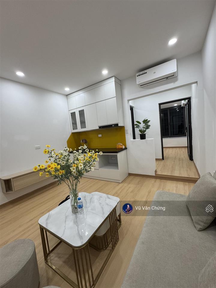 Bán căn góc tập thể b4 nguyễn quý đức 2pn giá chỉ 2.98 tỷ sổ sẵnview phố full nội thất