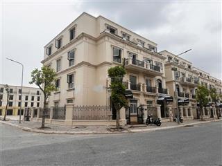 Căn song lập đảo vua giá 13,5 tỷ hàng chủ đầu tư vinhomes ngay cạnh tt vincom vũ yên!