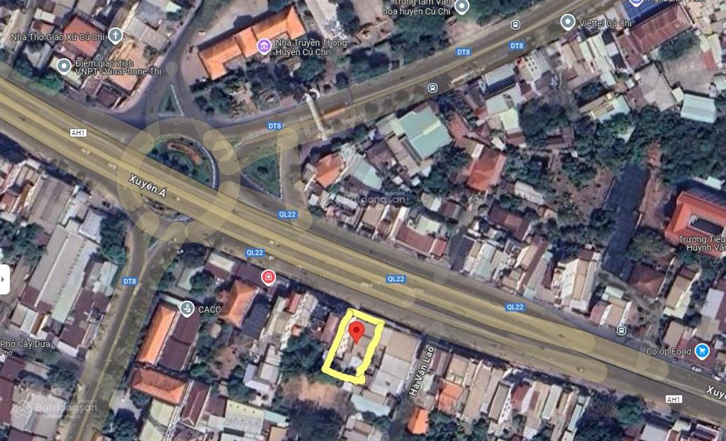 Nhà mặt tiền vừa ở, vừa kinh doanh  quốc lộ 22 ngay trung tâm thị trấn củ chi, dt 300m2