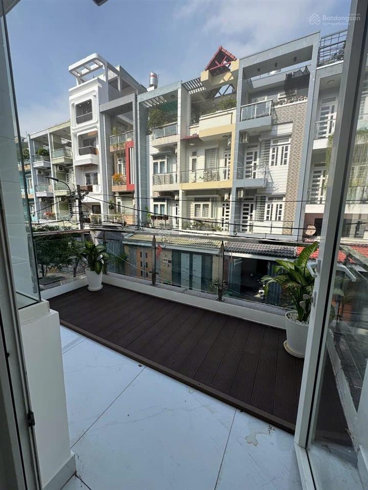 Gấp bán nhà 57m2 5 tầng hẻm xe hơi 8m  giá 8.8 tỷ còn tl