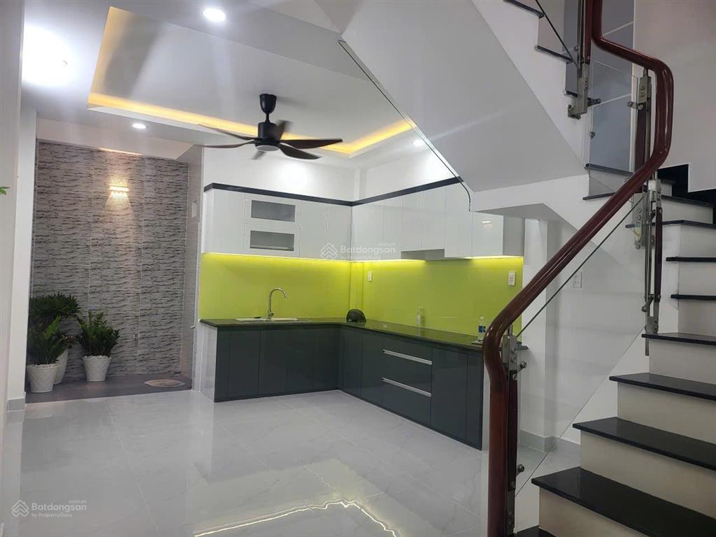 Gấp bán nhà 57m2 5 tầng hẻm xe hơi 8m  giá 8.8 tỷ còn tl