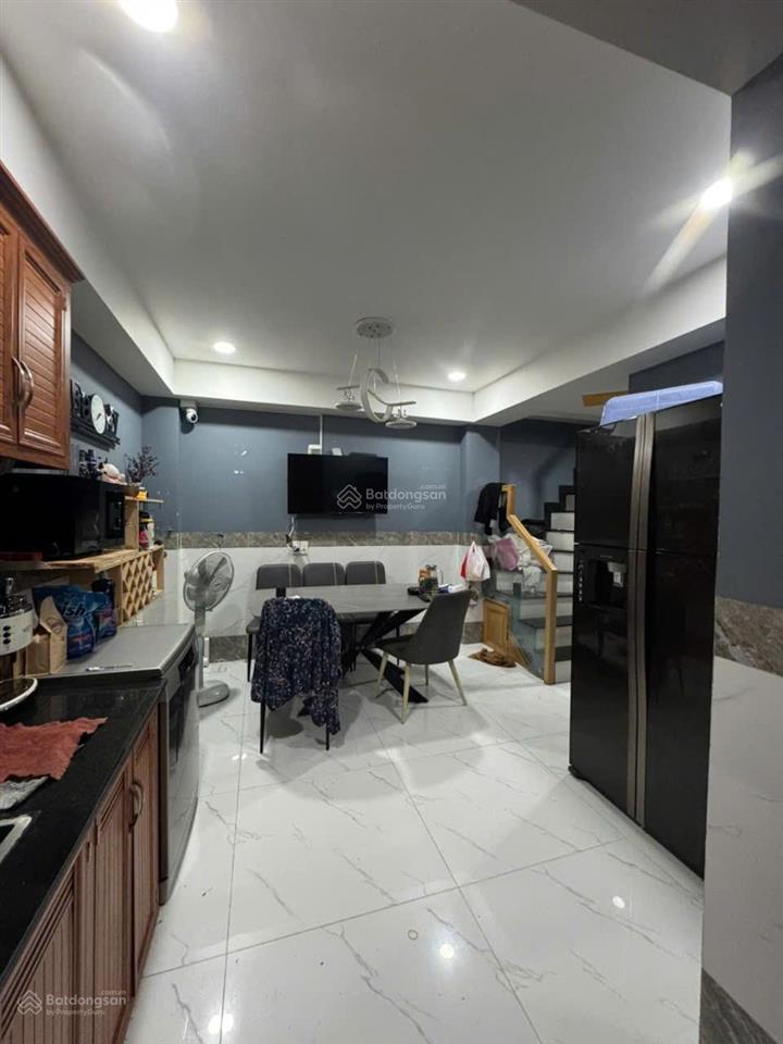 Chính chủ cần bán chdv thu nhập có thể hơn 45tr/tháng. có thể vừa ở vừa khai thác. có hầm để xe