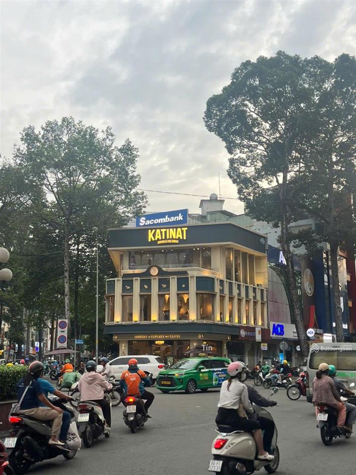 Siêu hot!bán nhà góc 2 mặt tiền an dương vương p5 quận 5,dt8x20 3 tầnghdt280tr giá 50 tỷ