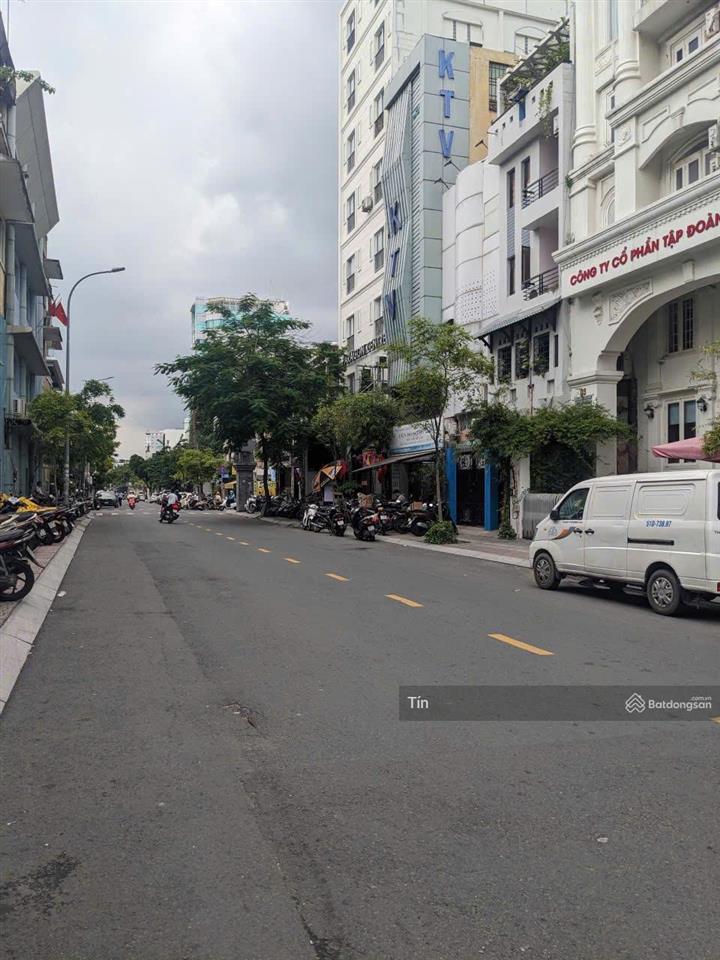 Bán nhà 2 mặt tiền trần nhật duật, p tân định quận 1, dt 8x16  7 tầng  hdt 320tr. giá bán 70 tỷ