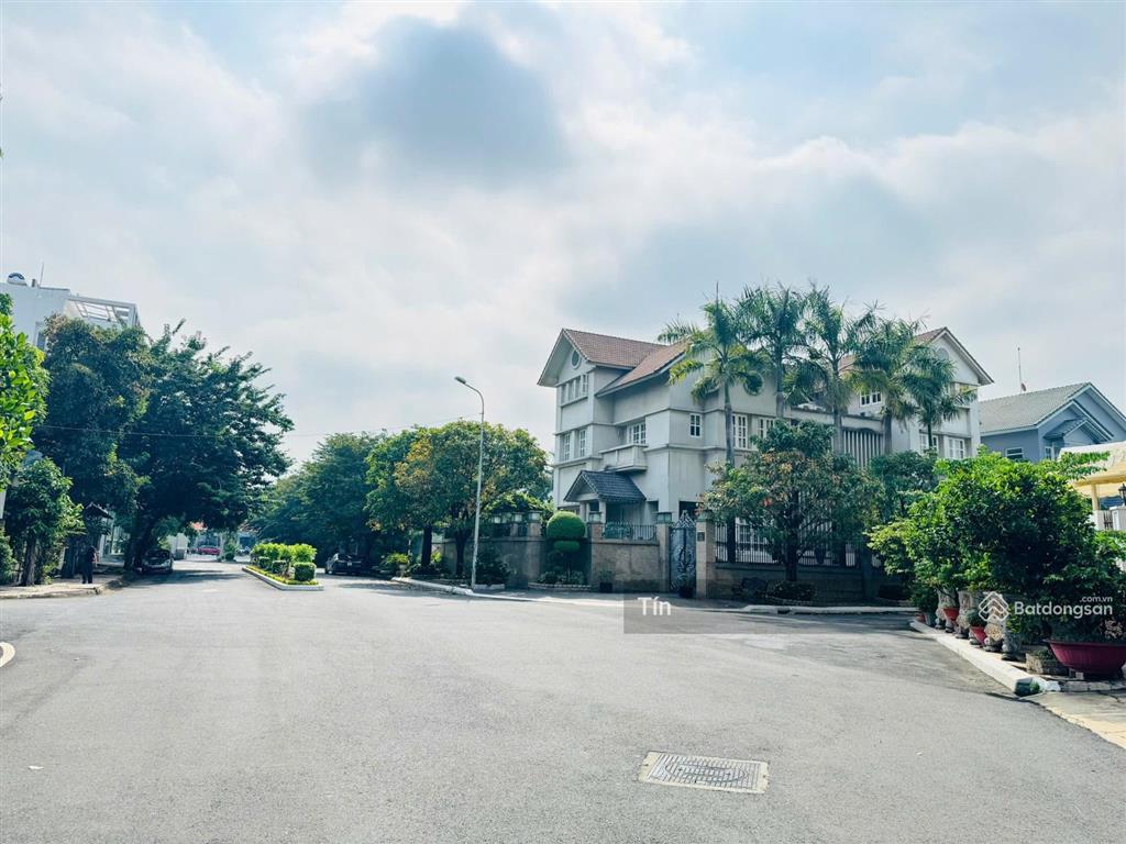 Bán nhà khu compound river mark trần não an khánh quận 2,dt 15x30 hầm 3 tầng giá 110 tỷ