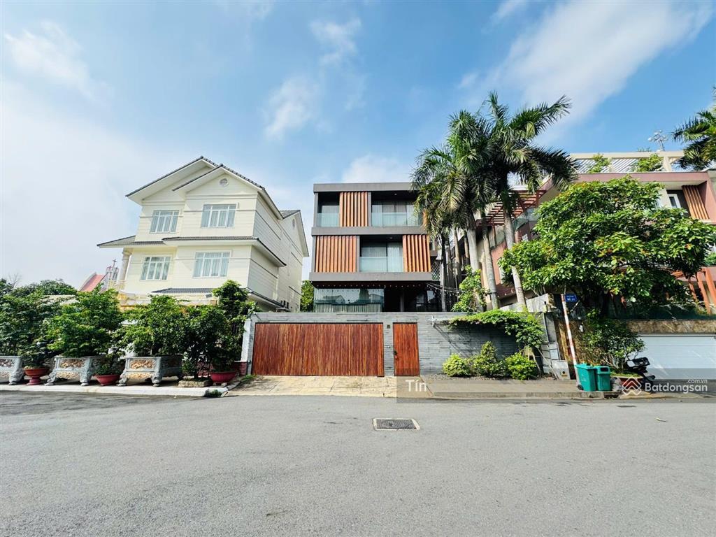 Bán nhà khu compound river mark trần não an khánh quận 2,dt 15x30 hầm 3 tầng giá 110 tỷ