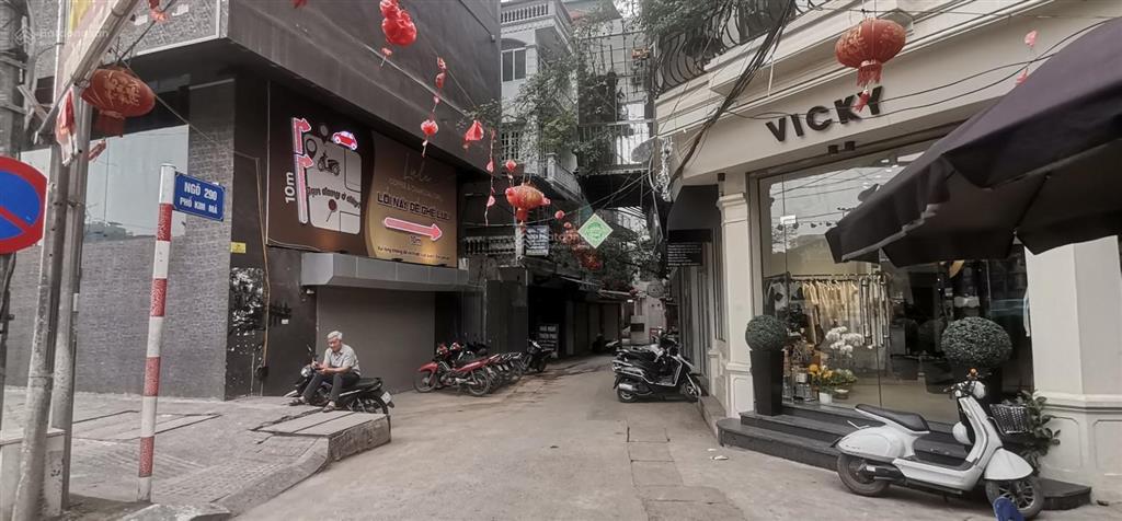 Bán nhà 3 tầng phố kim mã, gần núi trúc, giá bán 4,35 tỷ, 26,7 m2, sổ đỏ đẹp quận ba đình