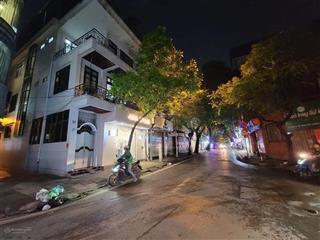 Bán nhà ba đình  kinh doanh  mặt phố  đường 2 chiều  57 m2  27.5 tỷ  siêu phẩm  trung tâm