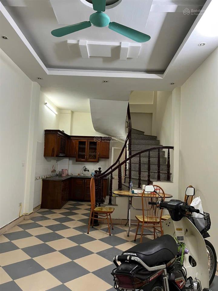 Cho thuê nhà 2 mặt ngõ, ngõ 139 tam trinh, mai động, hoàng mai, hà nội