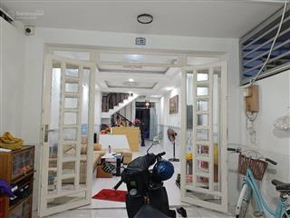 Bán nhà phường tân kiểng quận 7. dt 4m x 21.5m. nhà 3 tầng. 5pn. hẻm trước nhà 4m. giá chỉ hơn 8tỷ