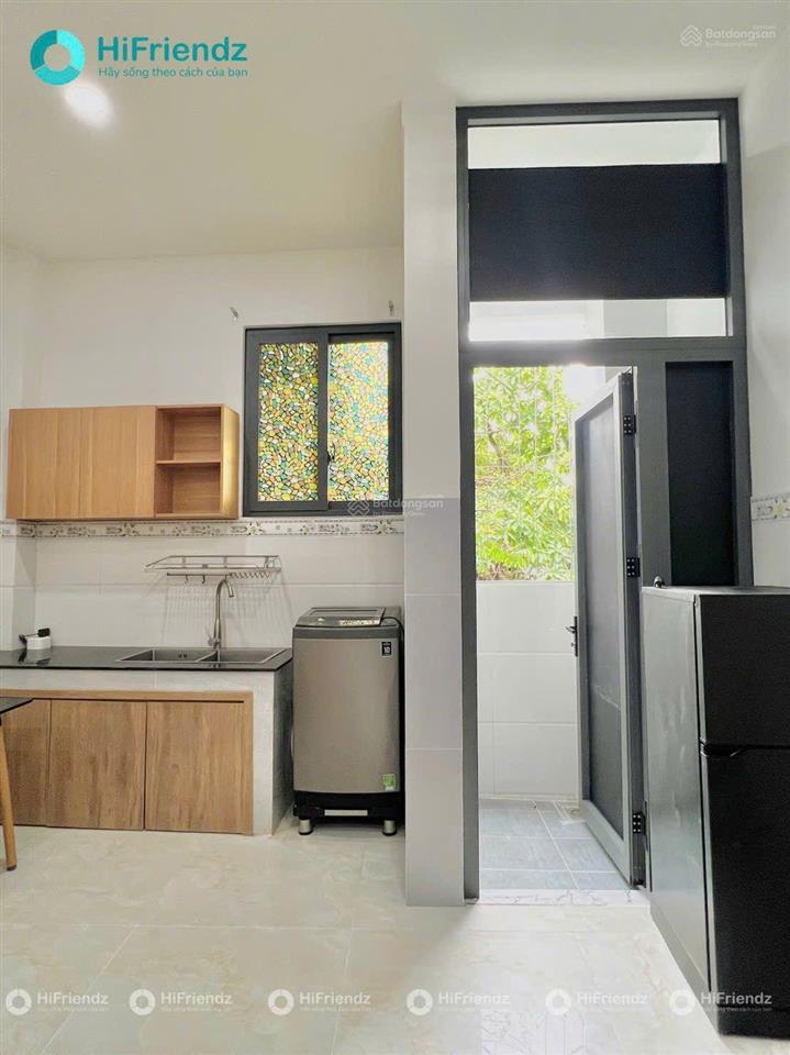 Cho thuê studio full nội thất ban công thoáng  gần lê văn việt, đại học fpt, ufm, hutech khu e