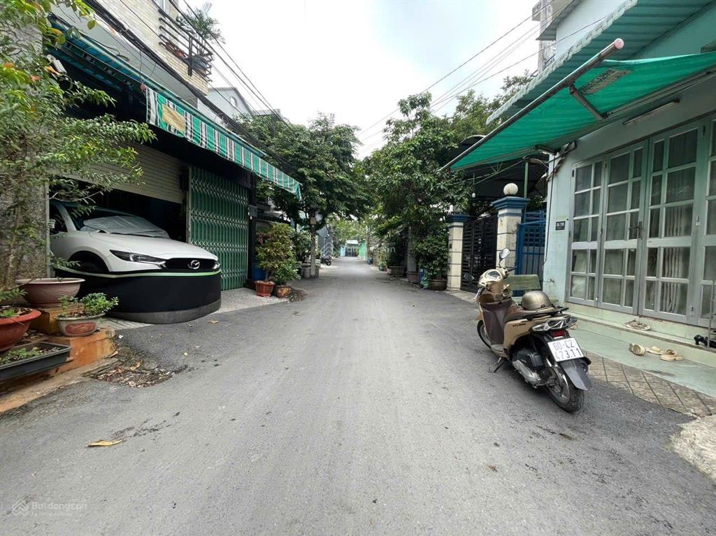 Nhà gác lửng cho thuê 6tr/tháng đình phong phú xe hơi tránh