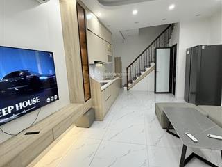 Bán nhà đông dư 4tầng oto đỗ cửa  đầy đủ nội thất  giá 5,15tỷ
