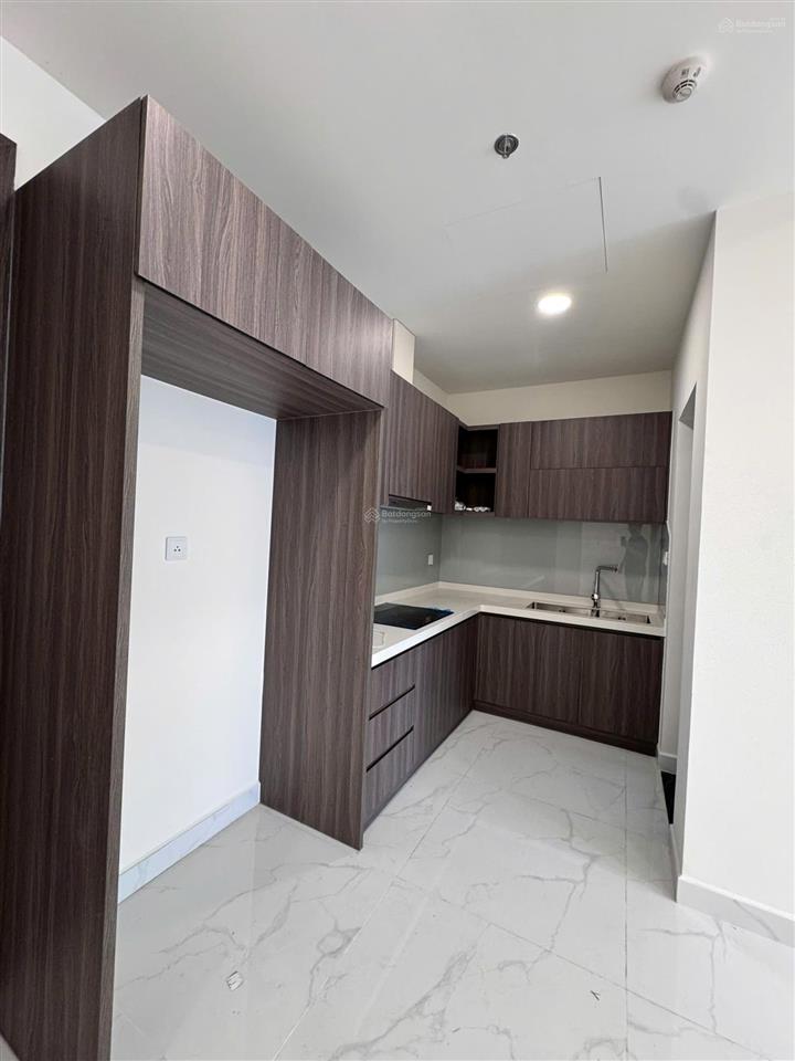 2pn 96m2  view hồ bơi nội khu  bàn giao cao cấp chỉ 7,6 tỷ all in