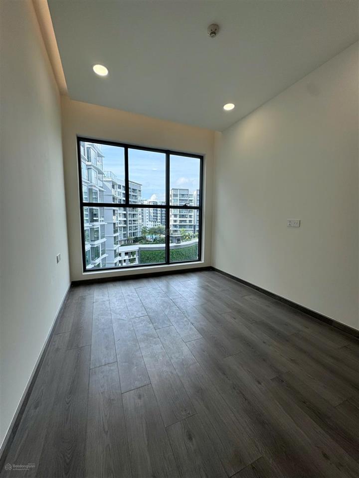 2pn 96m2  view hồ bơi nội khu  bàn giao cao cấp chỉ 7,6 tỷ all in