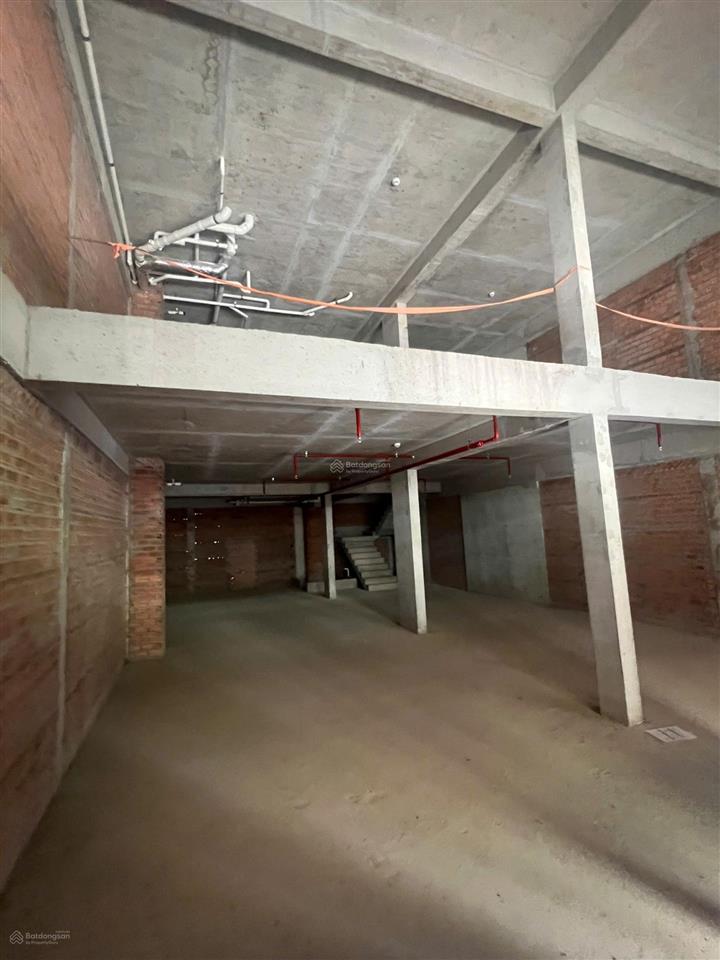 Sở hữu ngay shophouse celadon city  mặt tiền rộng 8m & vỉa hè 13m thuận tiện kinh doanh