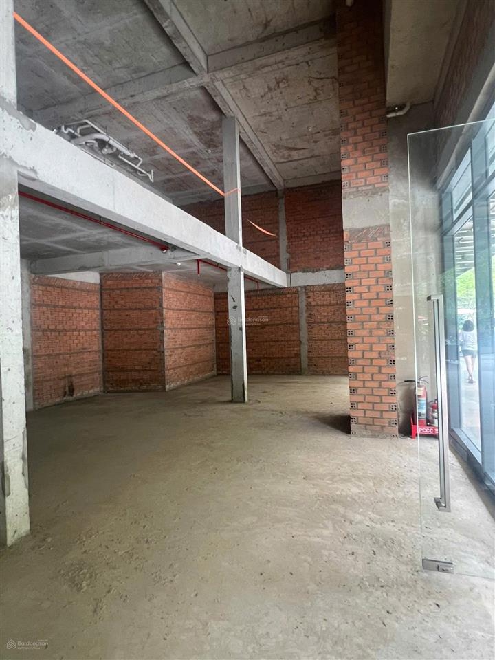 Sở hữu ngay shophouse celadon city  mặt tiền rộng 8m & vỉa hè 13m thuận tiện kinh doanh