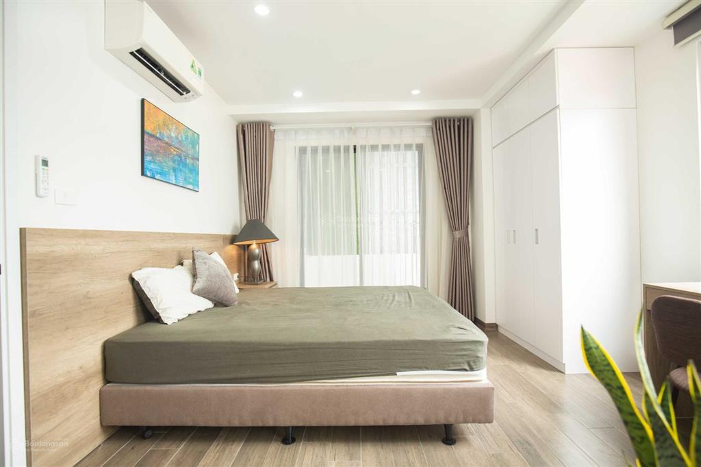 Cho thuê căn hộ 1 phòng ngủ đầy đủ đồ, tầng cao view thoáng, ngõ ô tô yên tĩnh, quảng an, tây hồ