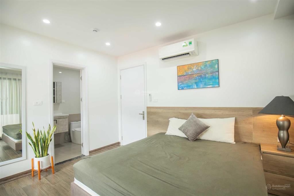 Cho thuê căn hộ 1 phòng ngủ đầy đủ đồ, tầng cao view thoáng, ngõ ô tô yên tĩnh, quảng an, tây hồ