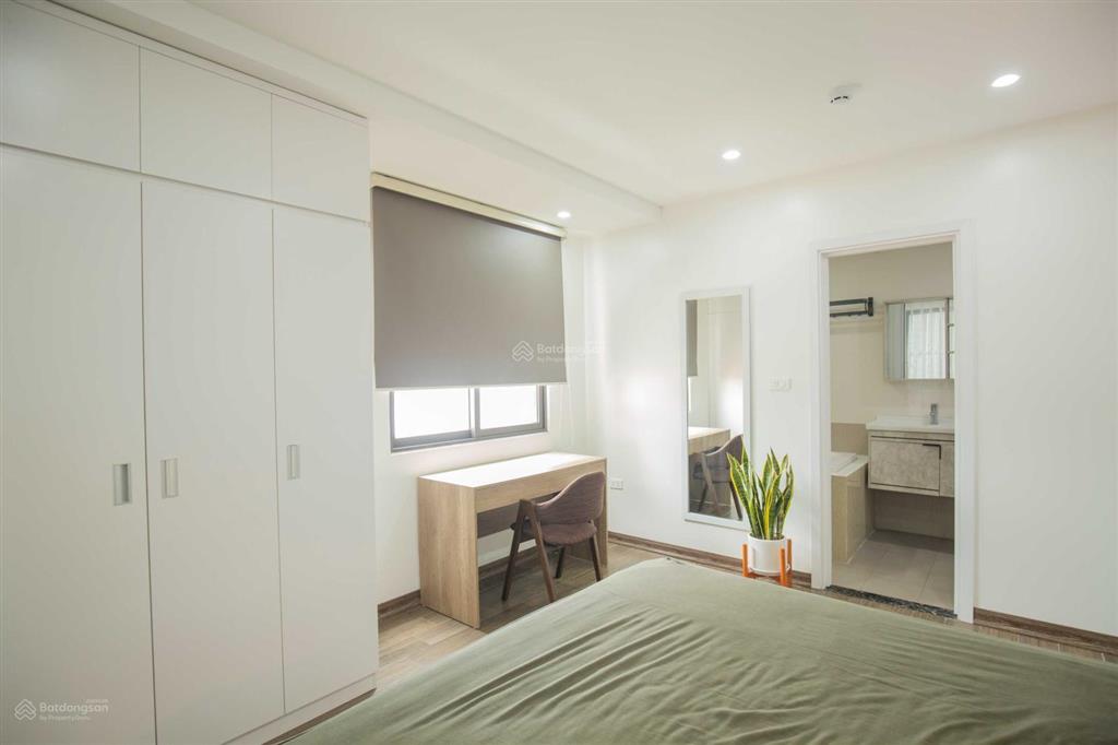 Cho thuê căn hộ 1 phòng ngủ đầy đủ đồ, tầng cao view thoáng, ngõ ô tô yên tĩnh, quảng an, tây hồ