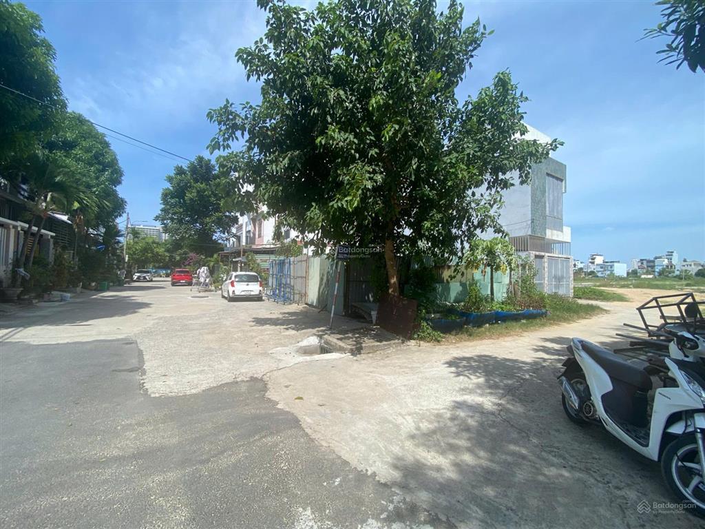 Bán đất ngũ hành sơn, 13,5 tỷ, 101m2, lô góc mặt tiền 22m, vỉa hè rộng 5m, cách biển 800m.