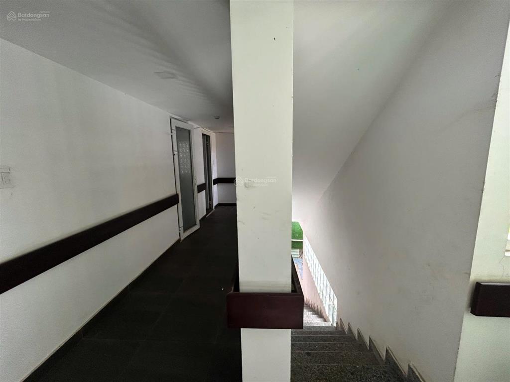 Tòa căn hộ 6 tầng đường kiệt 5m, sát khu an thượng  doanh thu 130tr/tháng