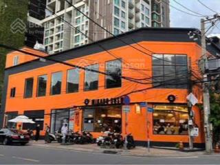 Cho thuê mbkd phố giảng võ diện tích 350mx2t. mặt tiền lô góc 30m cực rộng. kd mọi mô hình đều hợp