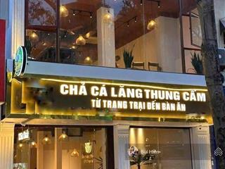 Cho thuê nhà mặt phố hàng điếu, dt 55m2 x 3 tầng, mt 5m , kinh doanh mọi mô hình .