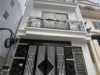 Bán nhà thanh am  long biên, mới cứng, lô góc, ô tô xịch cửa. giá siêu hời