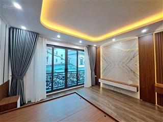 Bán nhà trên phố thạch bàn long biên, mới cứng, oto đỗ cổng ,thang máy, full nthat.