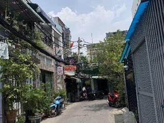 Nhà nát giá tốt 67m2 ngang 4.5m gần vincom q7 khu nam long chỉ 4 tỷ