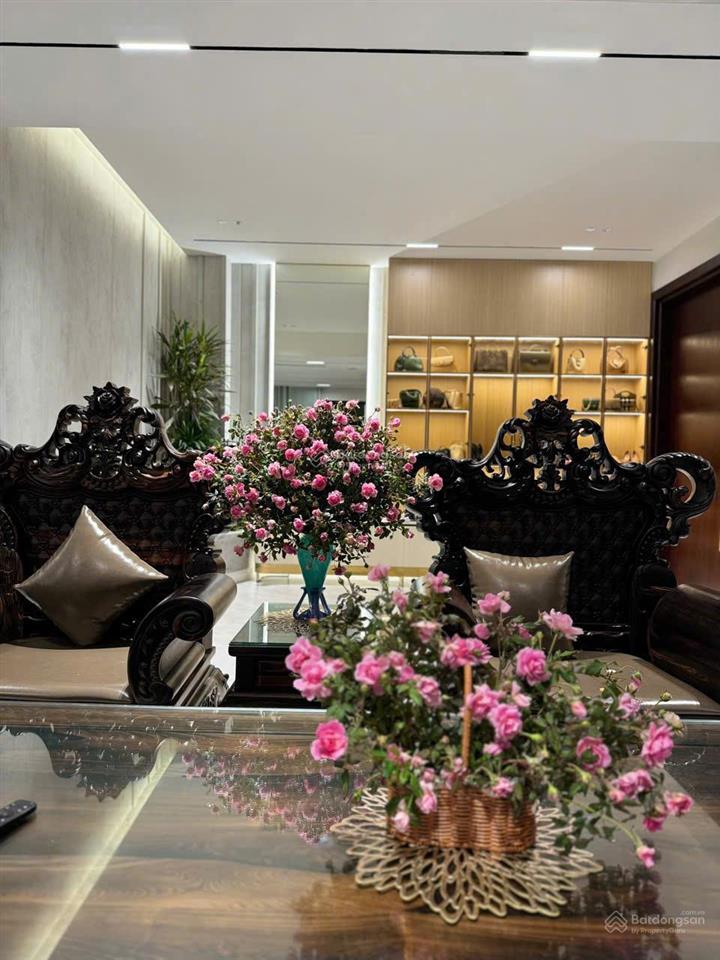 Cần bán gấp siêu biệt thự hud trầu cau 240m2. giá tốt