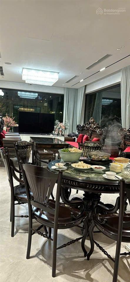 Cần bán gấp siêu biệt thự hud trầu cau 240m2. giá tốt