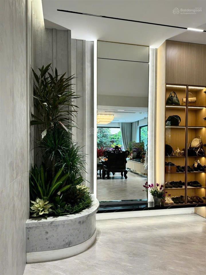 Cần bán gấp siêu biệt thự hud trầu cau 240m2. giá tốt