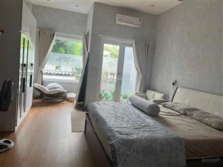 Bán nhà 3 tầng ỷ lan nguyên phi, giá 11.5 tỷ 4.5x20m = 90m2, hướng bắc