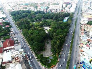 Bán đất 2 mặt tiền đường kinh dương vương  hậu giang đối diện công viên