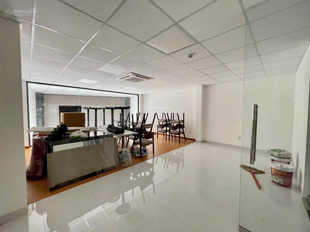 Siêu phẩm toà nhà vp! cư xá đô thành q3 (6x22m) 7 tầng  hđ thuê 100tr/tháng  chỉ 4x tỷ