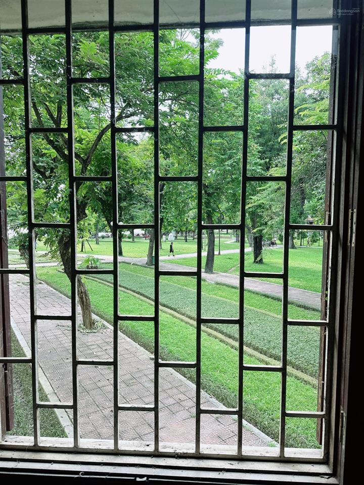 Lô góc 90,2m2 ba mặt thoáng nguyễn đình chiểu ngang 5 dài 18 view hồ, có nhà 4 tầng cũ