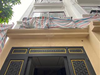 Chủ vừa ra mắt 3 căn nhà ngay trung tâm xã vân canh, đối diện ubnd xã, diện tích 30m2, giá 5.385 tỷ