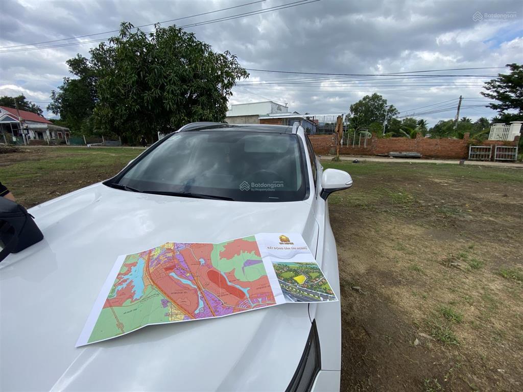 Gấp  bán đất khu an toàn suối tân, cam lâm gần giáp ql1a  chỉ 550 triệu  đường ô tô