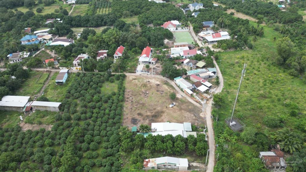 Gấp  bán đất khu an toàn suối tân, cam lâm gần giáp ql1a  chỉ 550 triệu  đường ô tô