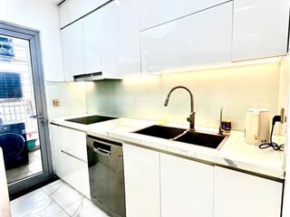 Tôi chính chủ bán 4pn 141m giá 11.5 tỷ full đồ sẵn sổ