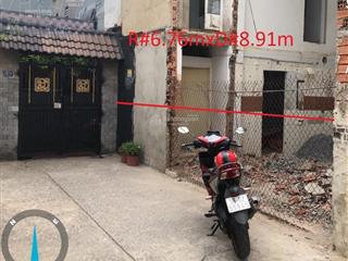 Bán nhà nát 6,76 x 8,9m, có 2 mặt tiền hẻm trước sau tại đường bà điểm 11, hóc môn