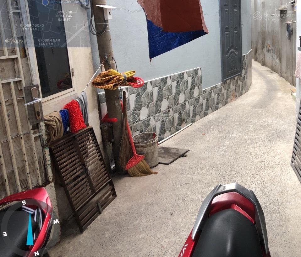 Bán nhà nát 6,76 x 8,9m, có 2 mặt tiền hẻm trước sau tại đường bà điểm 11, hóc môn