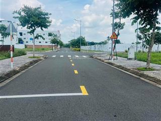 Cần bán lô 100m2 (5x20) ngay mặt tiền đường nguyễn duy trinh kết nối lên vành đai 3  giá chỉ 3tỷ5
