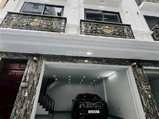 Bán nhà phân lô ngọc hồi full nội thất 53m2 x4t mt 6.8m, ô tô vào nhà, sân rộng, thoáng mát